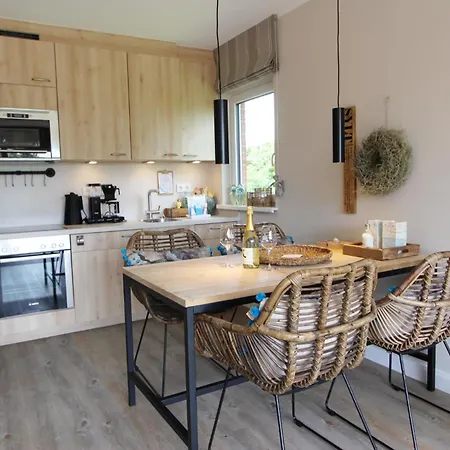 Moin August - Osetal 10, App 1 *